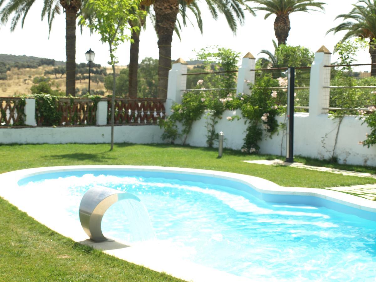 Hotel La Giralda Burguillos Del Cerro Eksteriør billede