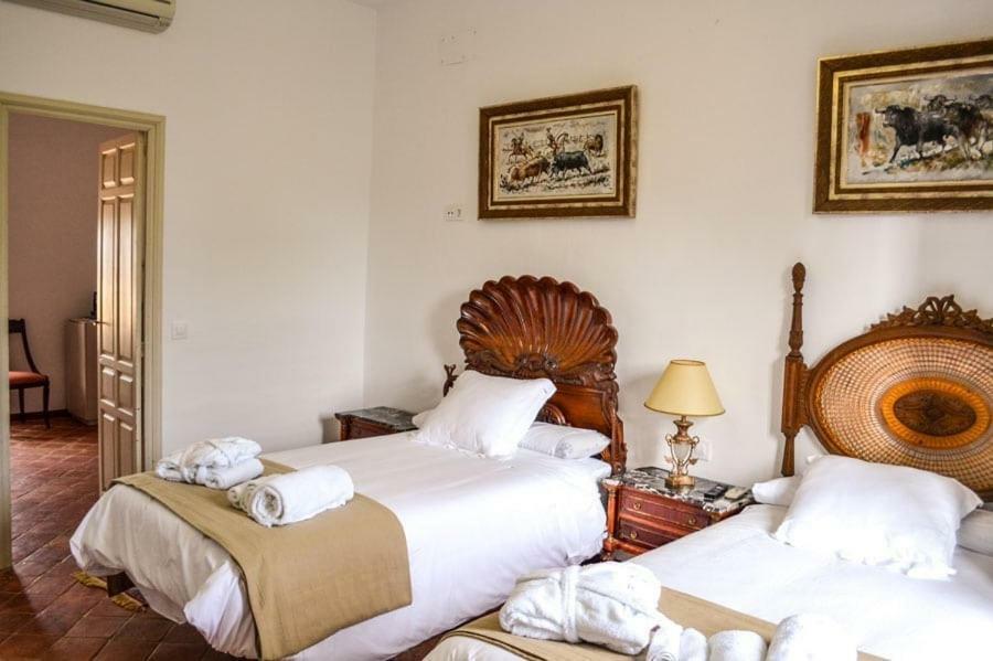 Hotel La Giralda Burguillos Del Cerro Eksteriør billede